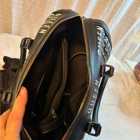 Sassy Jones 'Queen' Dottie Handbag - Picture 2 of 3